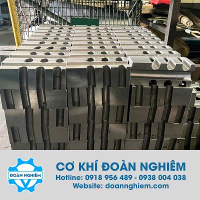 Khuôn máy ép viên nén RDF