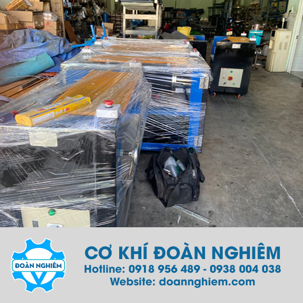 Máy trải keo ngành gỗ